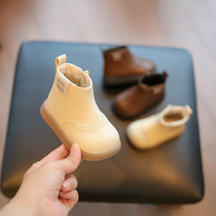 小步点女宝宝皮靴冬季一岁女宝鞋子女童靴子短靴软底婴幼儿学步鞋
