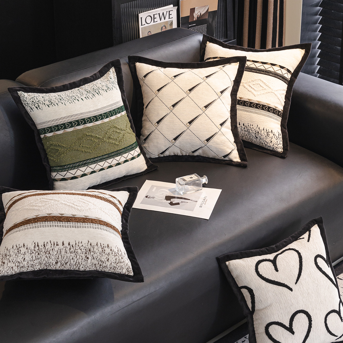 2025新款轻奢高级感沙发抱枕