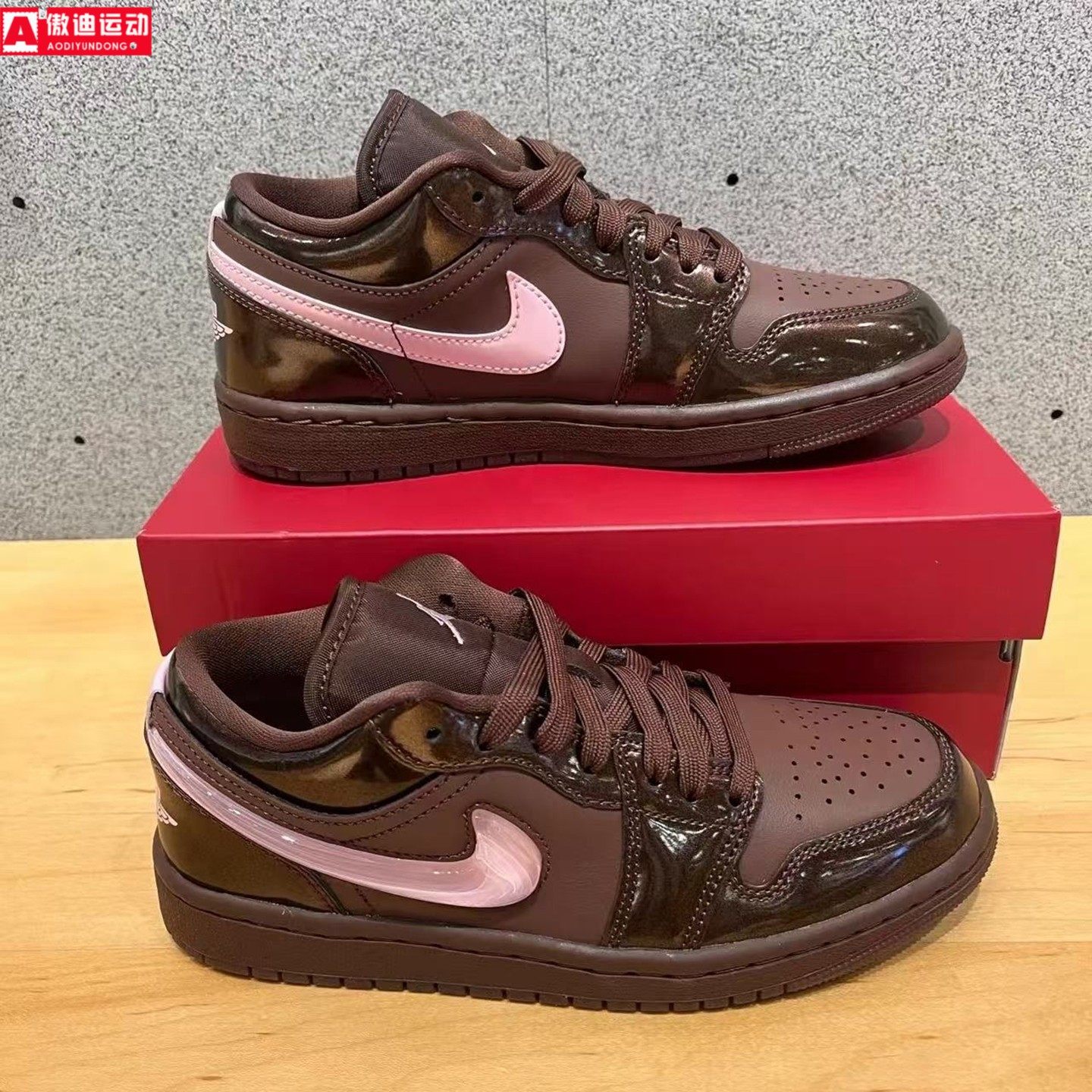 耐克NIKE女鞋2026春季新款情人节系列AJ1休闲运动板鞋 IQ9787-262,运动鞋new,运动休闲鞋,淘宝优惠券,粉丝福利购,淘宝优惠卷