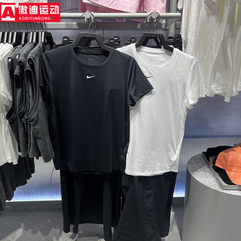 Nike耐克女装2026夏新款速干轻薄透气圆领短袖T恤 FN2799-013-101