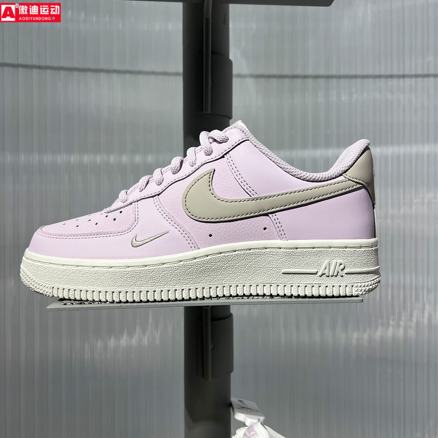 耐克女鞋2026秋季AF1空军一号浅紫色低帮运动休闲板鞋 IV4722-500
