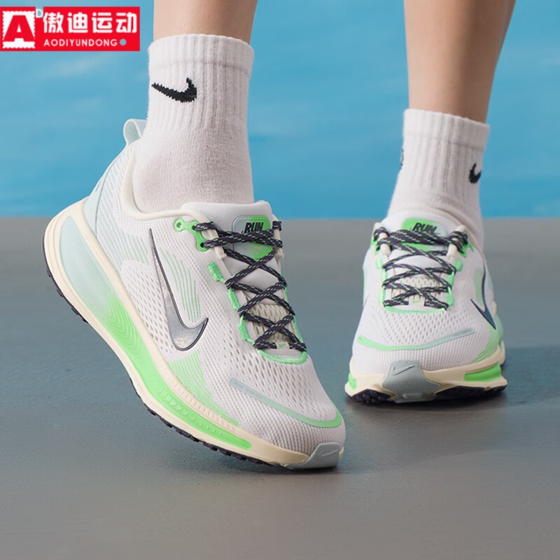 耐克NikeVomero18大童鞋跑步鞋