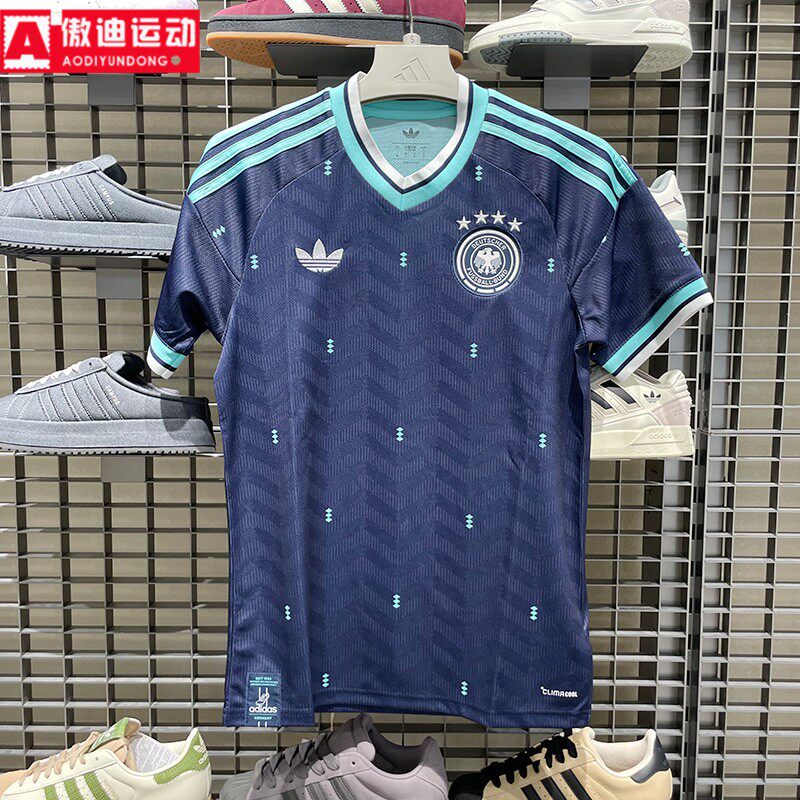 阿迪达斯三叶草2026新款男子时尚针织修身速干足球训练球衣JN2074