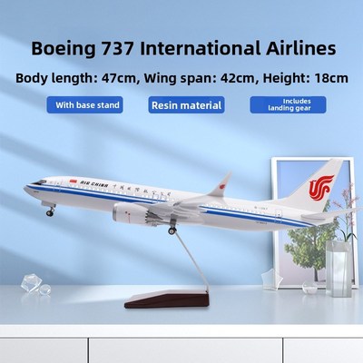 优选中国a国际波音737Max8飞机模型组装人工客机饰品系列生日礼物