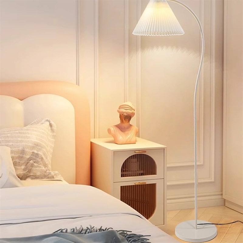 优选奶油风落地灯客厅p沙发简约法式设计感卧室床头百褶氛围灯立