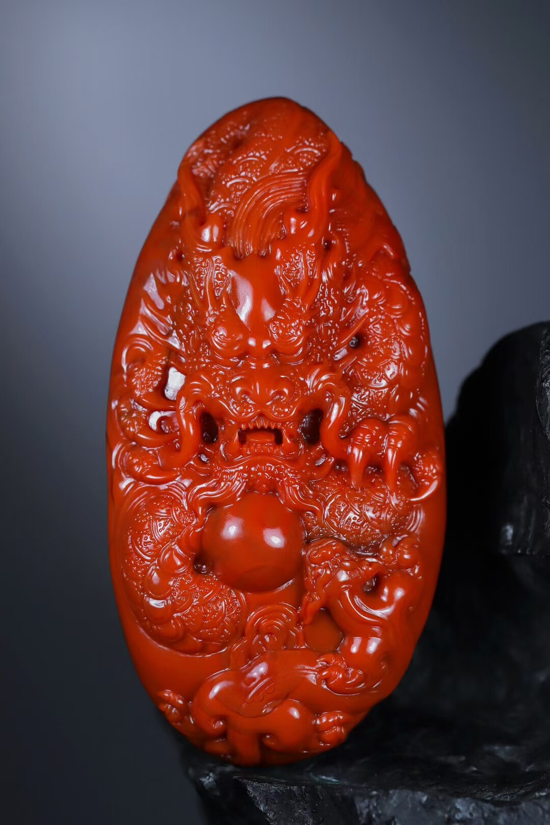 天然凉山南红玛瑙生肖龙年守护神吊坠龙行龘龘神龙护主苍龙手把件