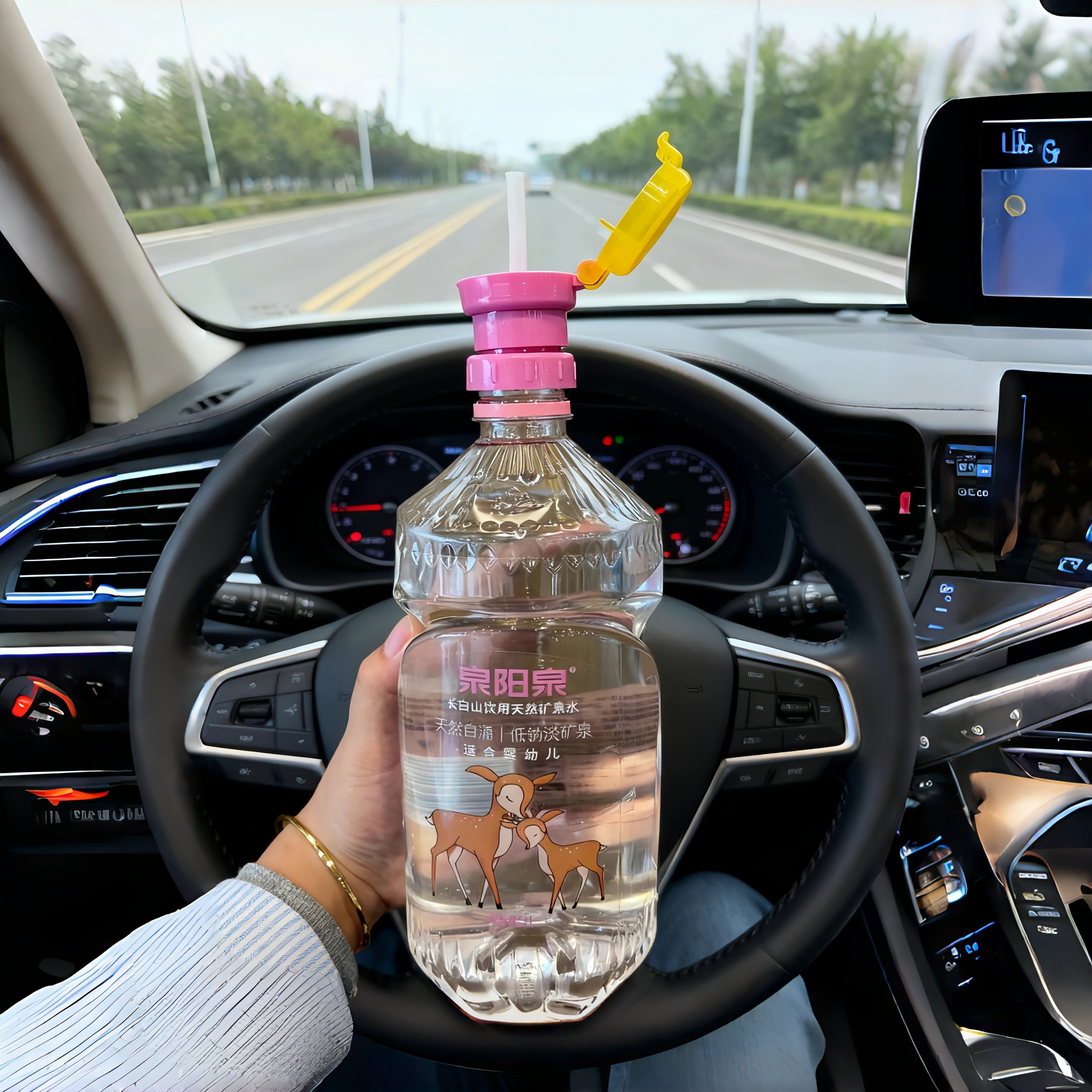 赵露思同款吸管矿泉水瓶盖带吸管通用转换头防呛水外出便携收纳女