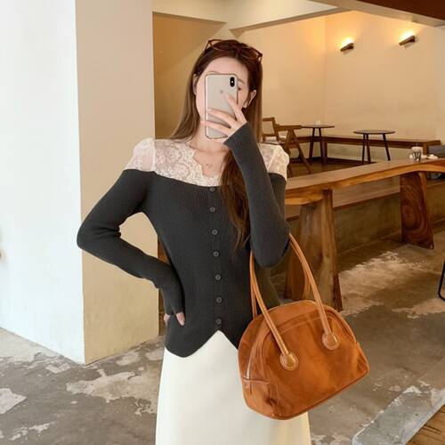 蕾丝温柔针织衫甜美拼接针织衫秋冬新款花边V领上衣 nnassa