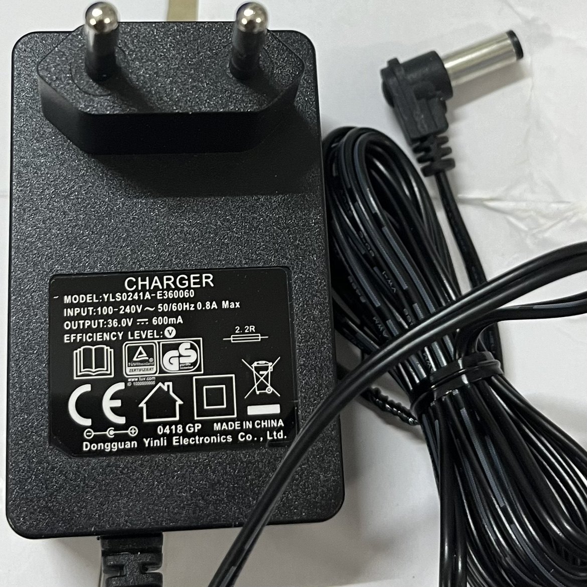 36V0.6A吸尘器电源适配器