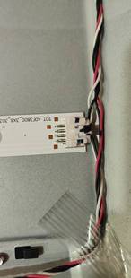 适用D40A810灯条L40F3800U灯条 YHE-4C-LB400T-YH6 屏LVU400SS0T