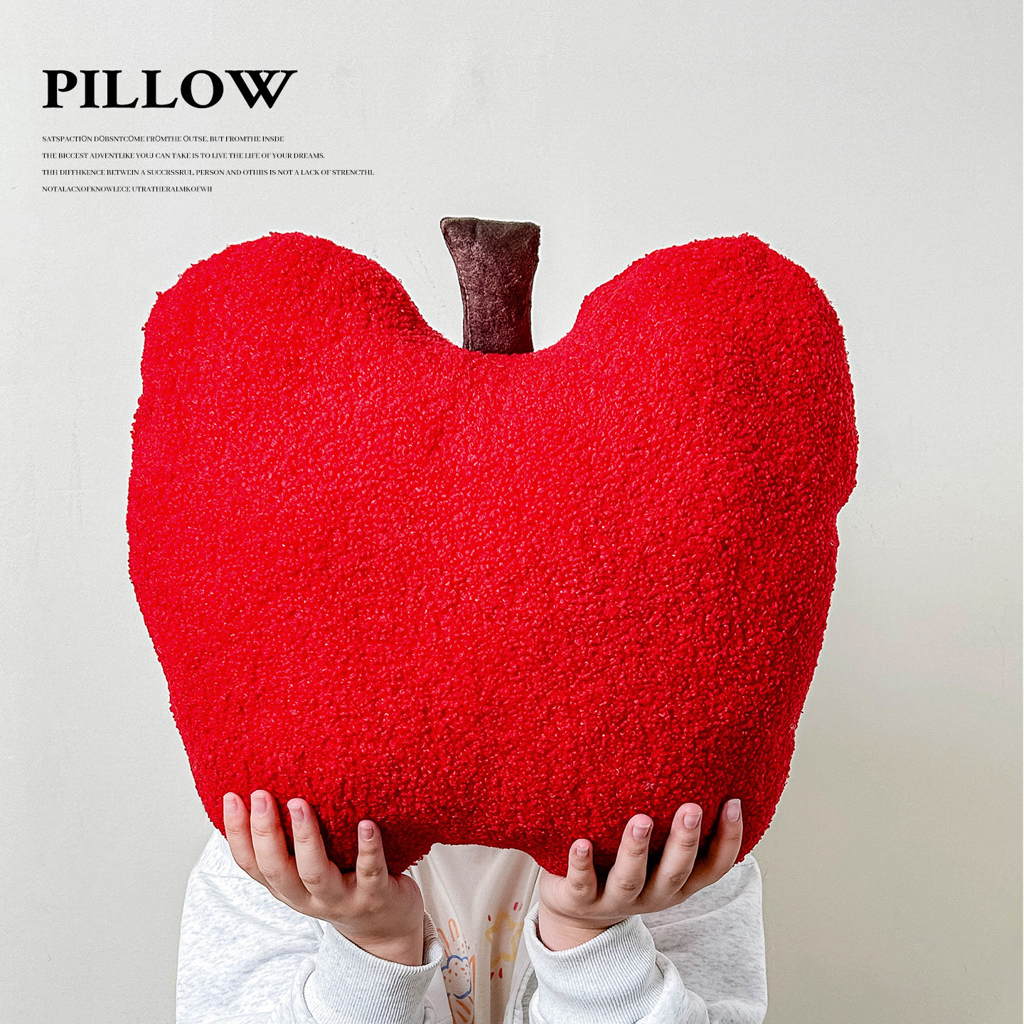 苹果抱枕冬季毛绒靠背沙发床头客厅靠枕办公室护腰垫双面可拆洗