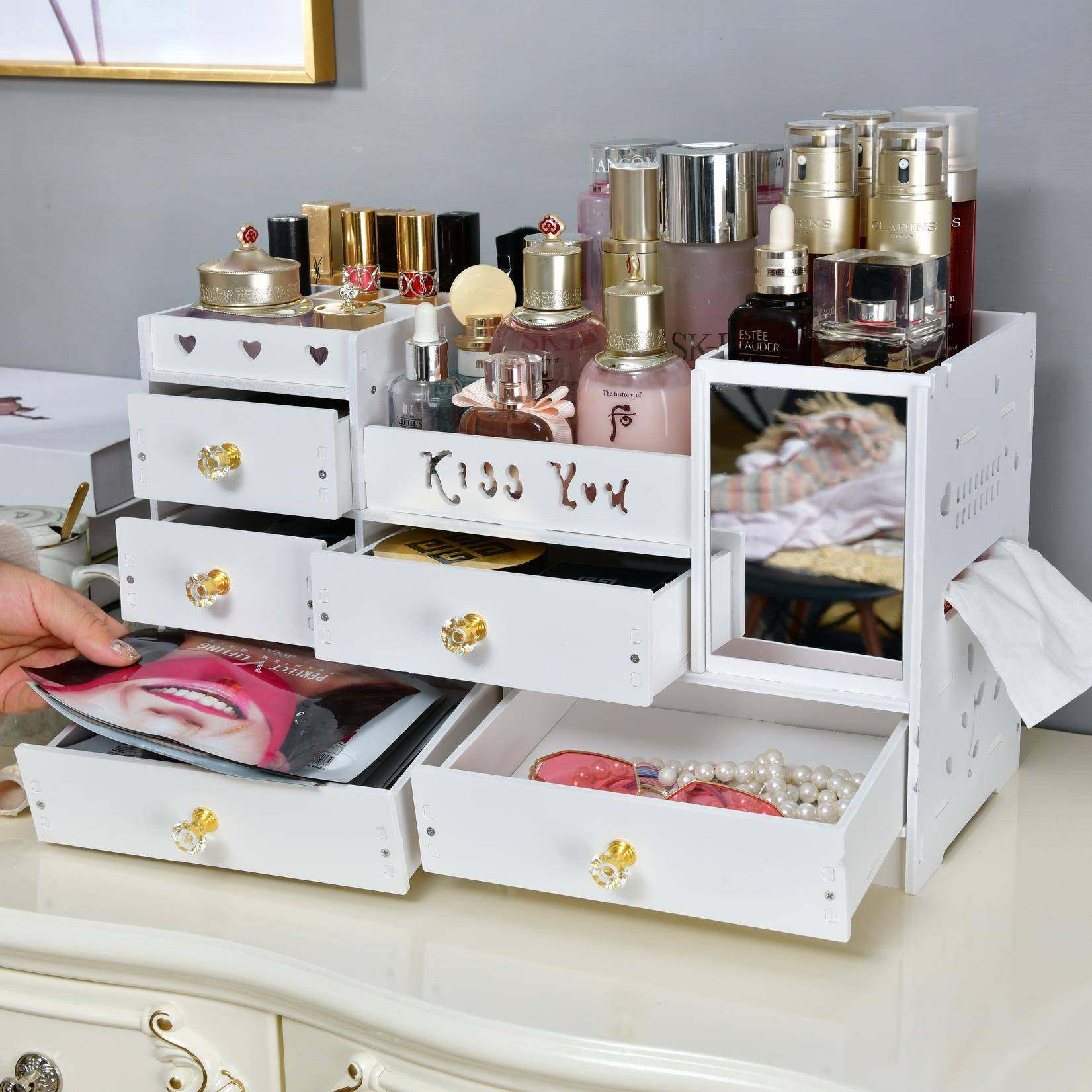 Desktop large capacity multifunctional cosmetics storage box