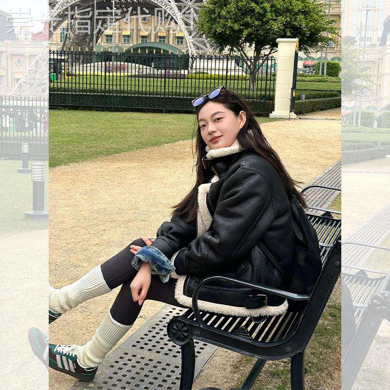 黑色羊羔毛绒皮毛一体外套女秋冬季2025新款短款加厚毛毛皮衣大衣