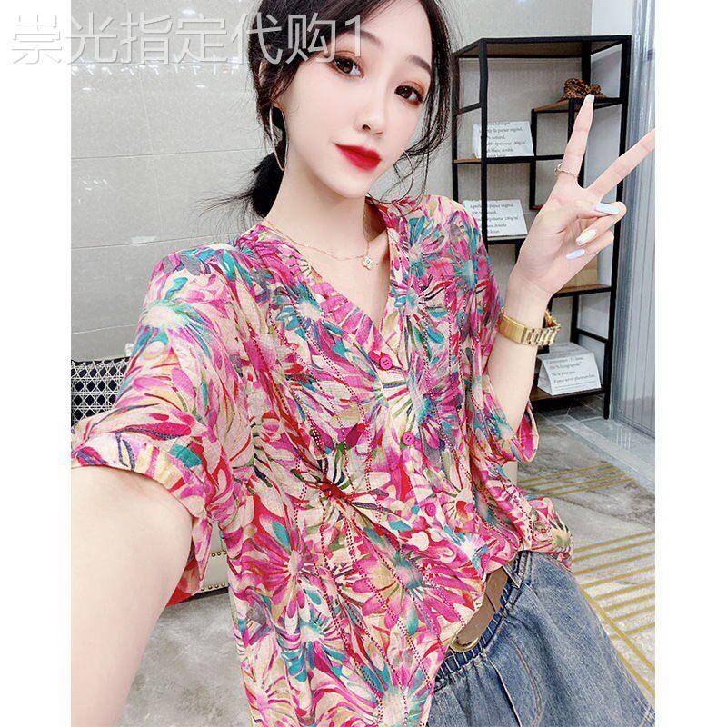 高级感雪纺v领衬衫女2025夏季新款短袖宽松显瘦减龄碎花气质上衣