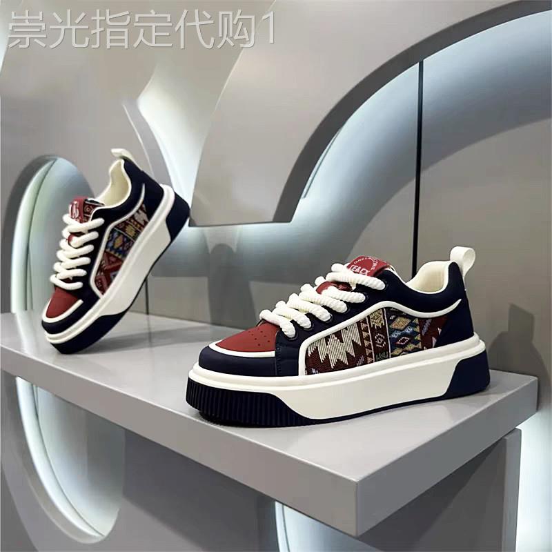 轻奢潮牌男鞋春秋透气印花运动板鞋初中学生软底增高工作休闲潮鞋