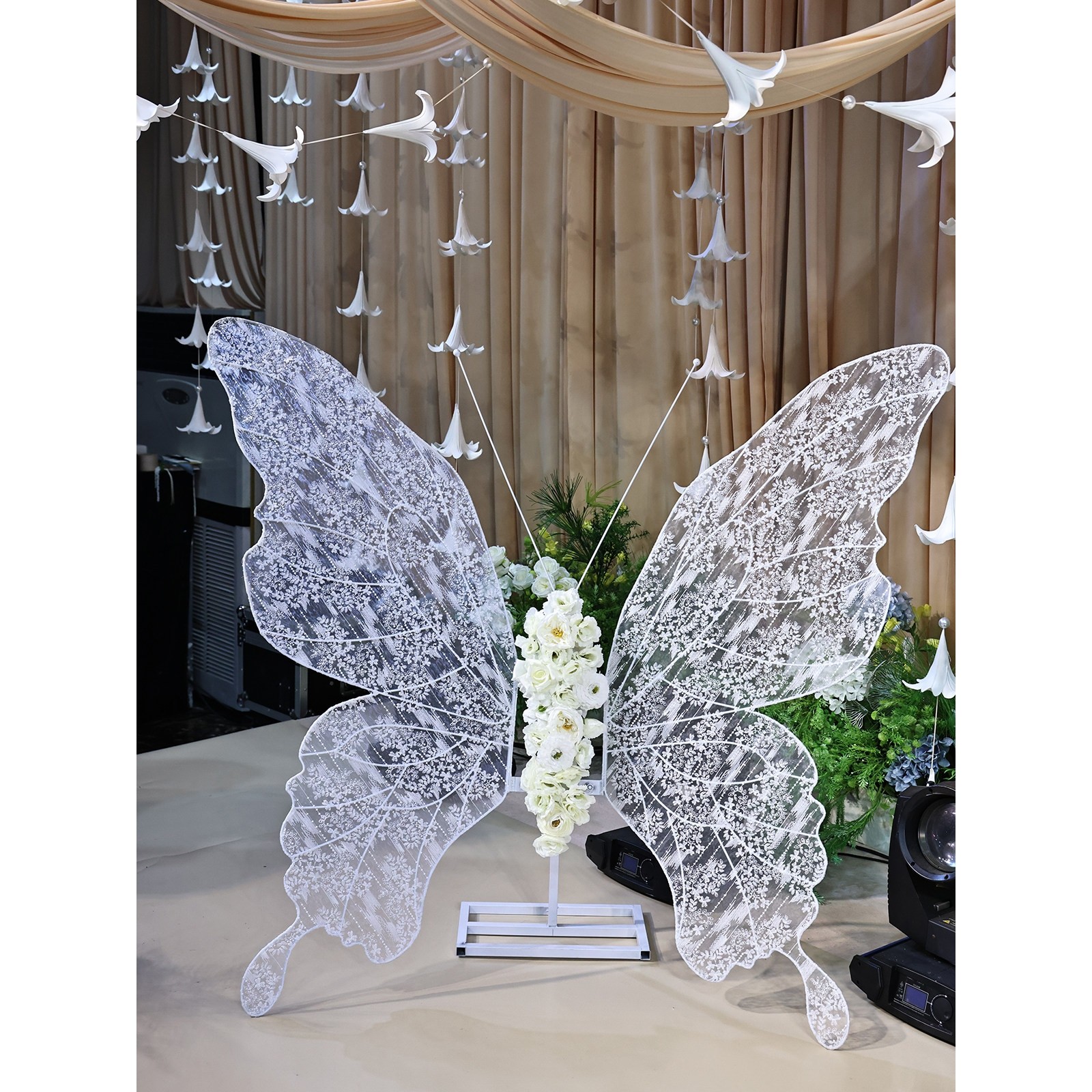 新款婚礼舞台大型蕾丝凤蝶背景装饰蝴蝶路引婚庆迎宾区酒店商场,节庆用品/礼品,路引,淘宝优惠券,粉丝福利购,淘宝优惠卷