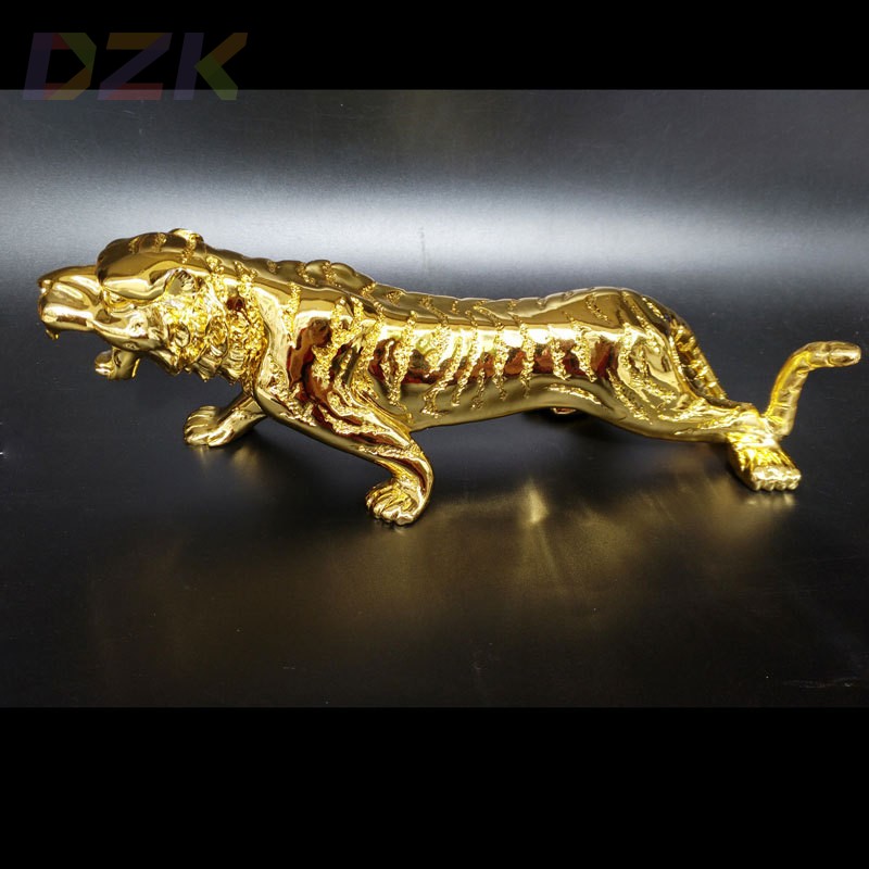 新款电镀老虎汽车摆件创意礼品家居饰品商务礼品树脂工艺礼品.1