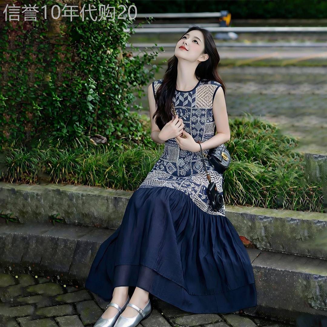法式度假提花无袖洋装女夏季2026新款设计感大方得体绝美长裙子