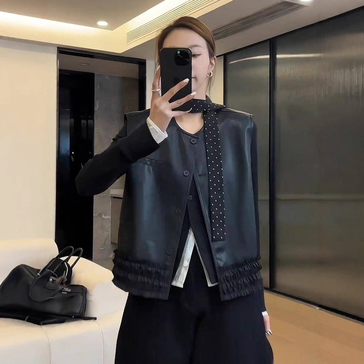 日系休闲皮衣马甲外套女春秋季2025新款木耳花边宽松时尚背心马夹