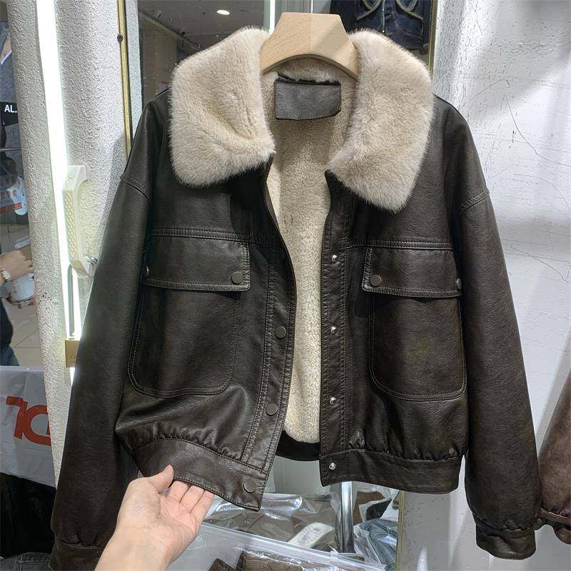 韩国冬季加绒皮衣外套女装皮机车夹克獭兔毛内里派克服短款上衣潮