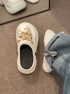 2025可爱卡通猫咪包头半拖鞋 原创厚底松糕百搭两穿洞洞鞋 女夏季