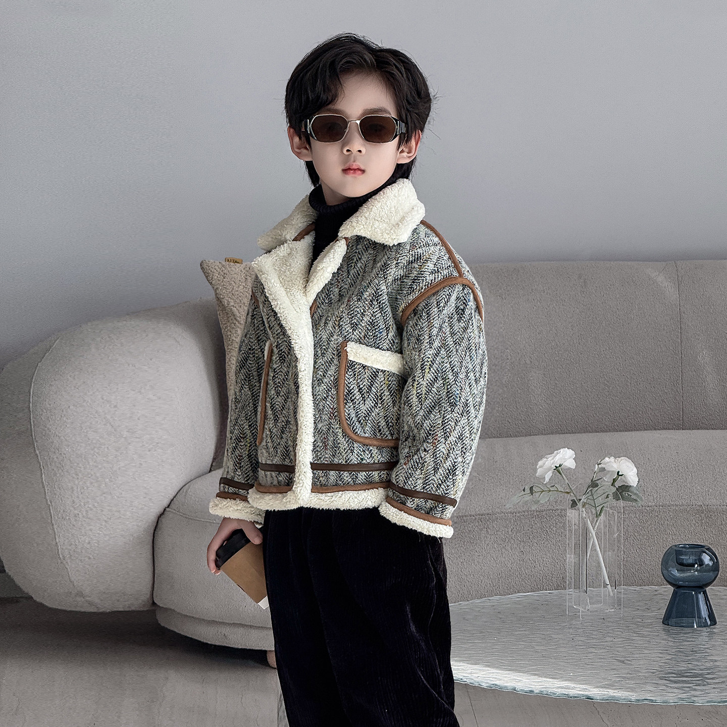 儿童秋冬套装男童帅气加绒保暖夹克外套2026男孩炸街痞帅休闲上衣