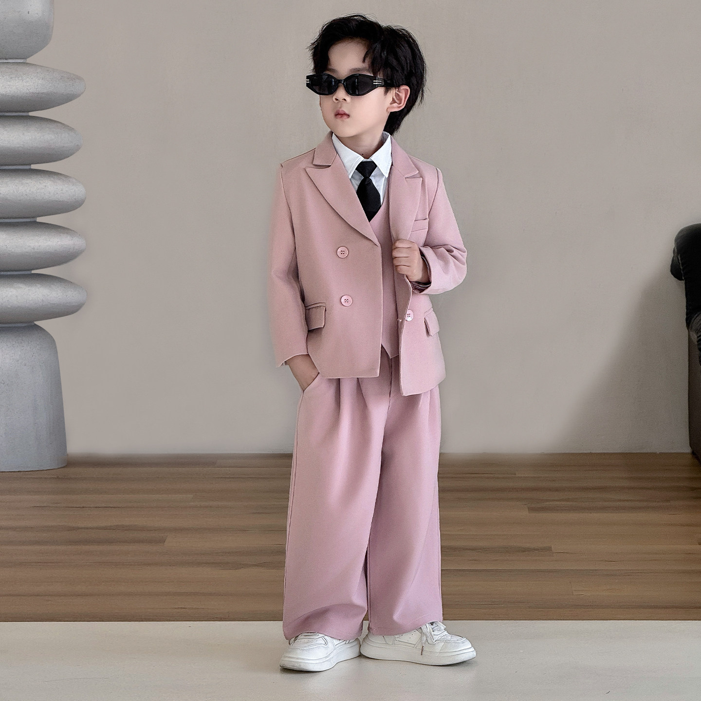 男童2025新款礼服儿童高端生日宴西服花童西装男孩主持人演出套装