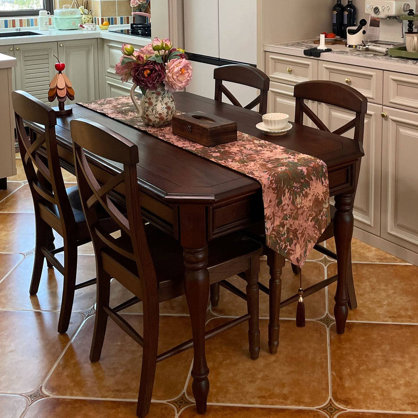 和庭伊纳贝格餐桌桌旗美式高级氛围感长条茶几提花桌旗桌布定制,居家布艺,桌旗,淘宝优惠券,粉丝福利购,淘宝优惠卷