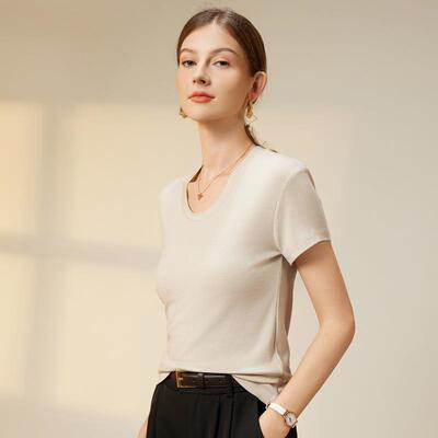 T-shirt women's soft collar short sleeved top looks slim