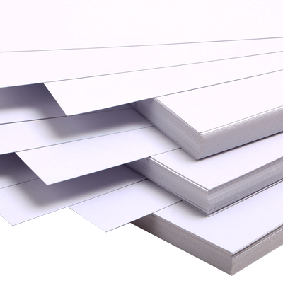 元旦手抄报卡纸白卡纸