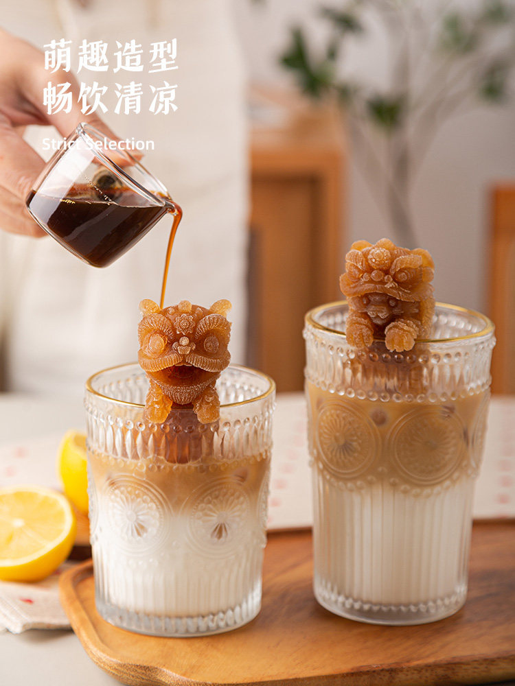挂杯醒狮小熊冰块模具食品级硅胶冰格奶茶家用咖啡冻冰箱制冰模具