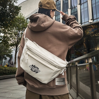 斜挎包男女2025新款潮牌小众