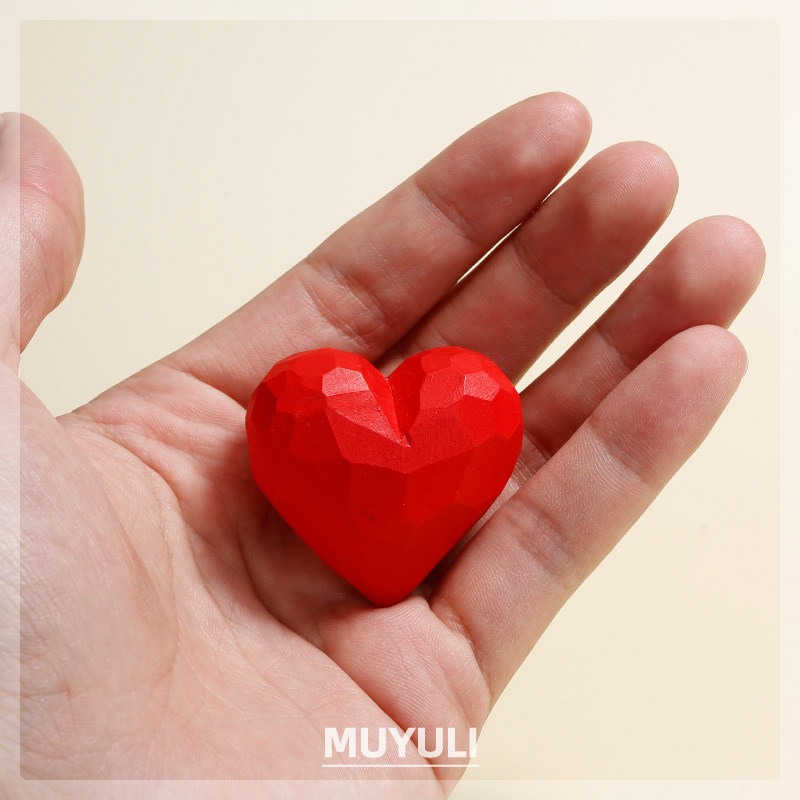 手雕木头心心！把真心送女友！