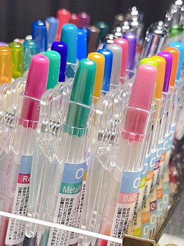 百乐按动可更换笔芯塑料中性笔