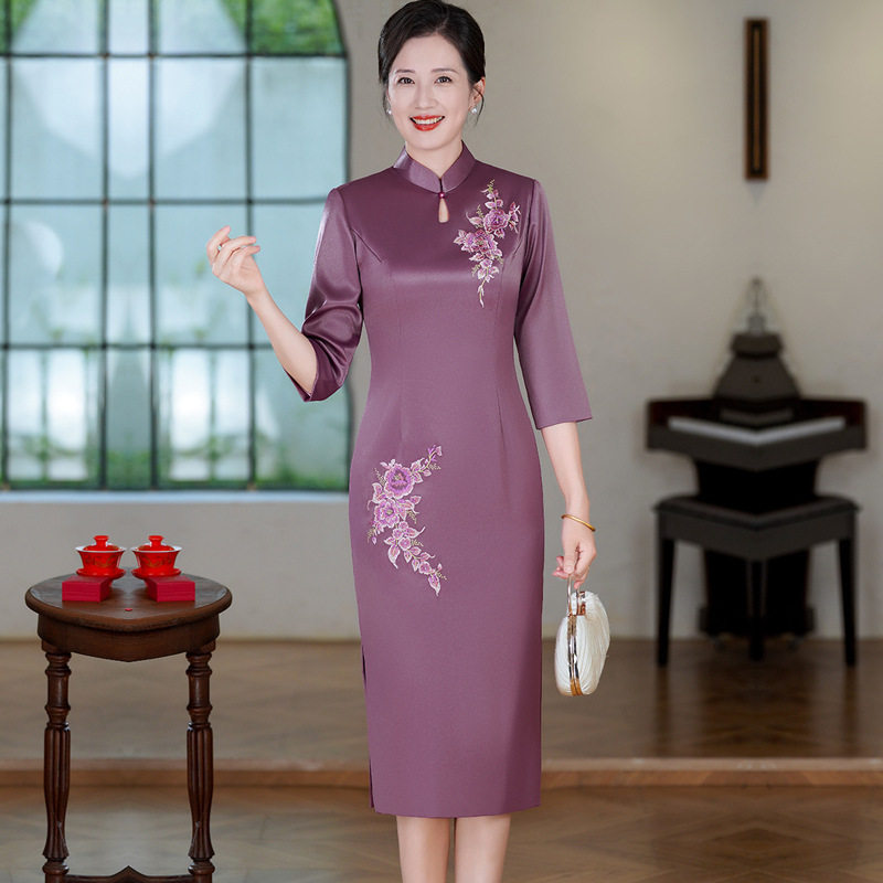 礼服弹力缎显瘦秋冬连衣裙醋酸双层妈妈装刺绣旗袍日常修身七分袖