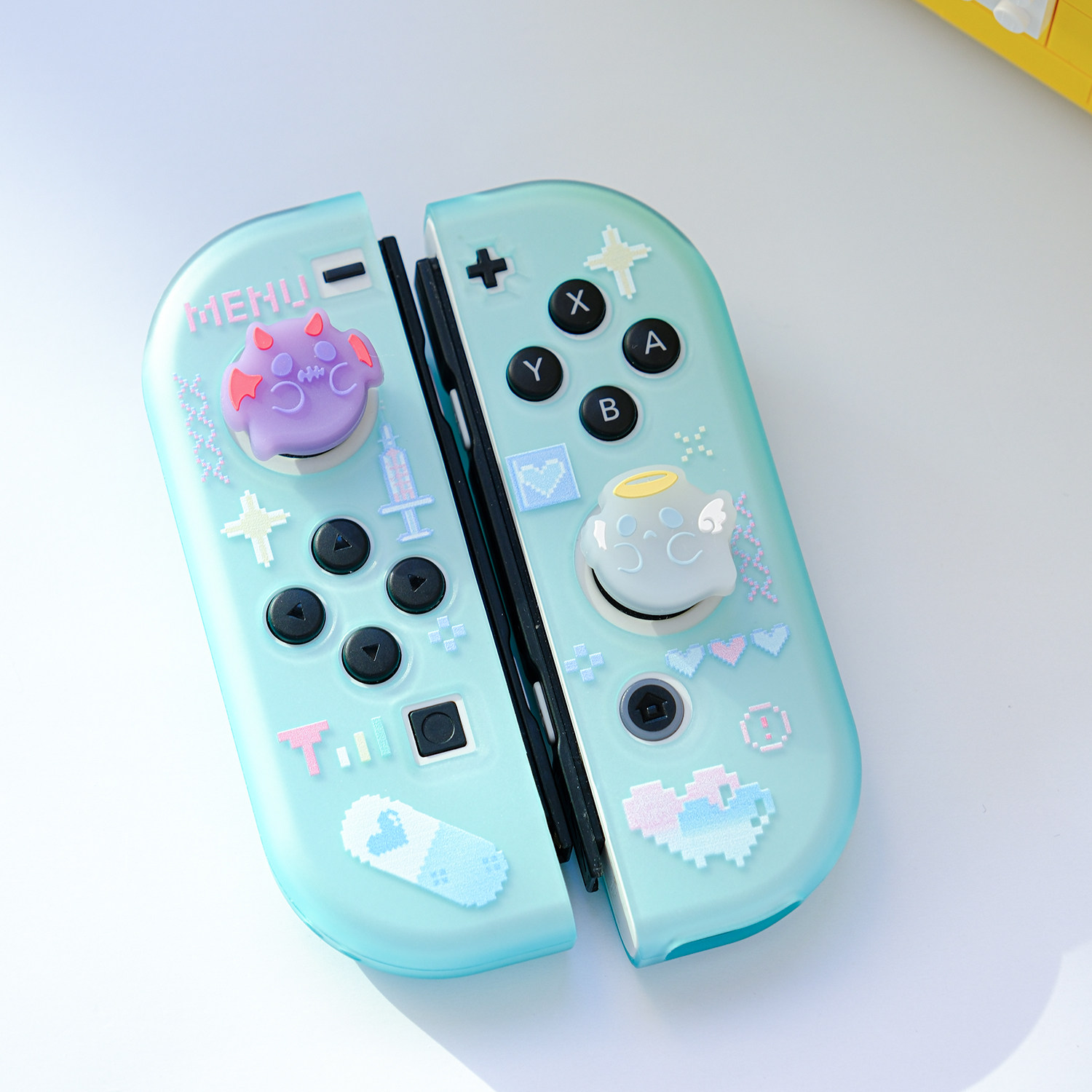 스위치 로커 캡은 매우 귀엽고 빛나는 작은 유령입니다. NINTENDO 액세서리 NS 핸들 키캡 실리콘 소프트 쉘