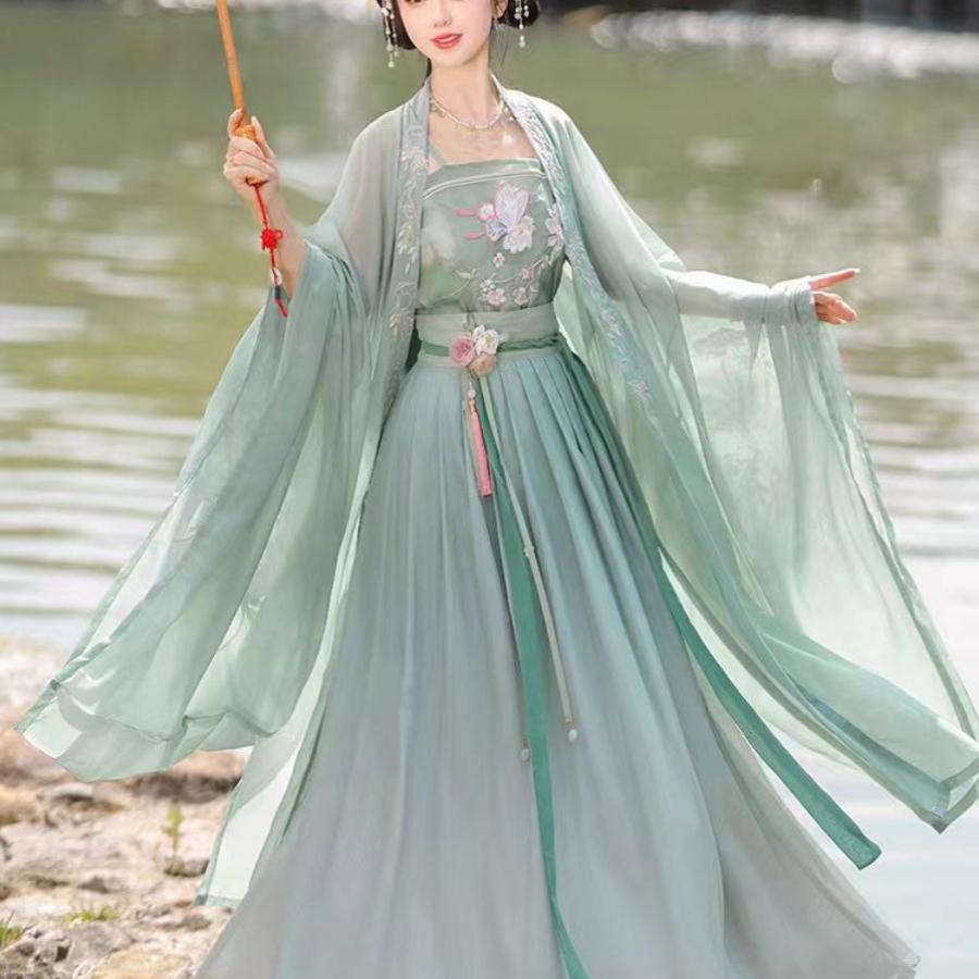 云织唐制诃子裙女款绿色广袖流仙汉服半身裙