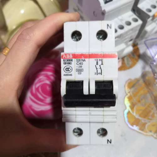 ABB空气开关S261NA 40安断路器，大量现货，正品拆机