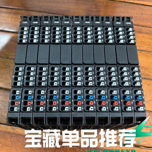 UR20-1COM-232-485-422，