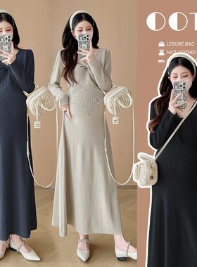 孕妇针织连衣裙秋冬款显瘦V领辣妈修身软糯内搭裙子中长款毛衣裙