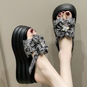 仙女风厚底水钻拖鞋 增高8cm花朵松糕凉拖 新K款 女时尚 外穿2024夏季