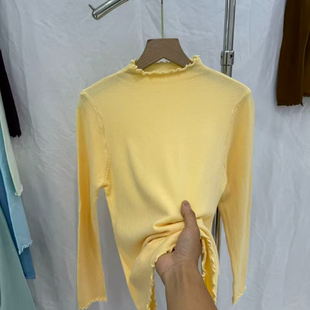 鹅黄色秋冬半高领针织打底衫女装紧身内搭木耳毛衣立领蛋黄色上衣
