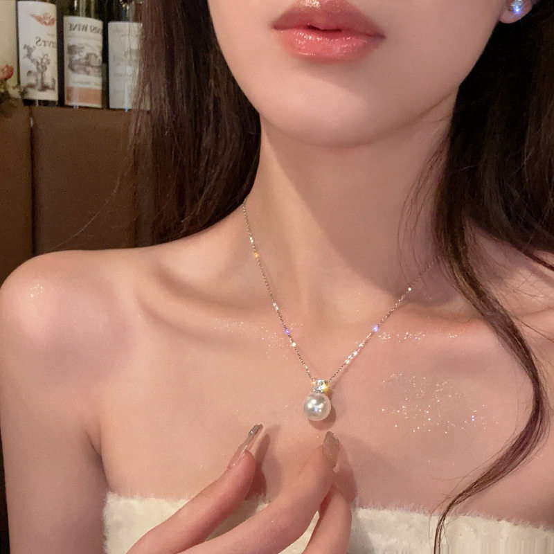 网红同款单颗珍珠项链女秋冬款百搭气质毛衣链精致锆石吊坠锁骨链