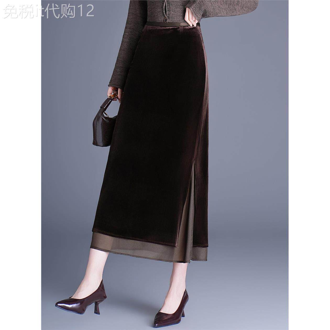 2026新款咖色金丝绒半身裙女秋季显瘦垂坠感长裙超好看高腰包臀裙