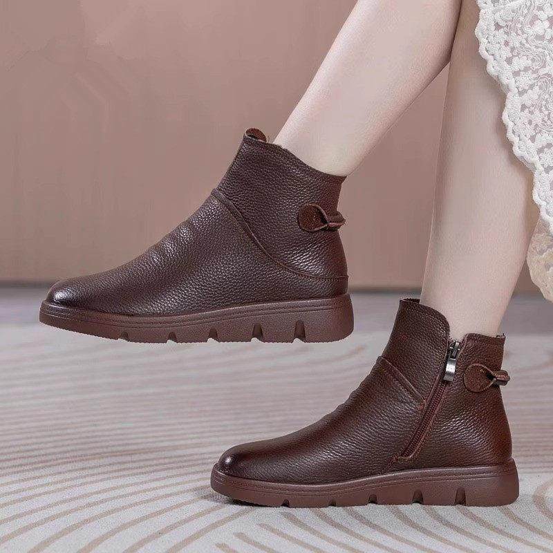 平底短靴女2025年秋冬季新款防滑软底妈妈靴子厚底加绒真皮马丁靴