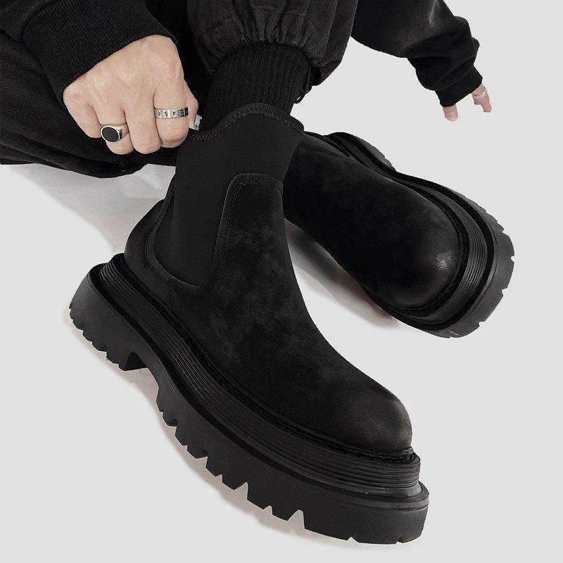 冬季切尔西短靴黑色加绒皮鞋英伦风潮男款复古厚底百搭烟筒马丁靴
