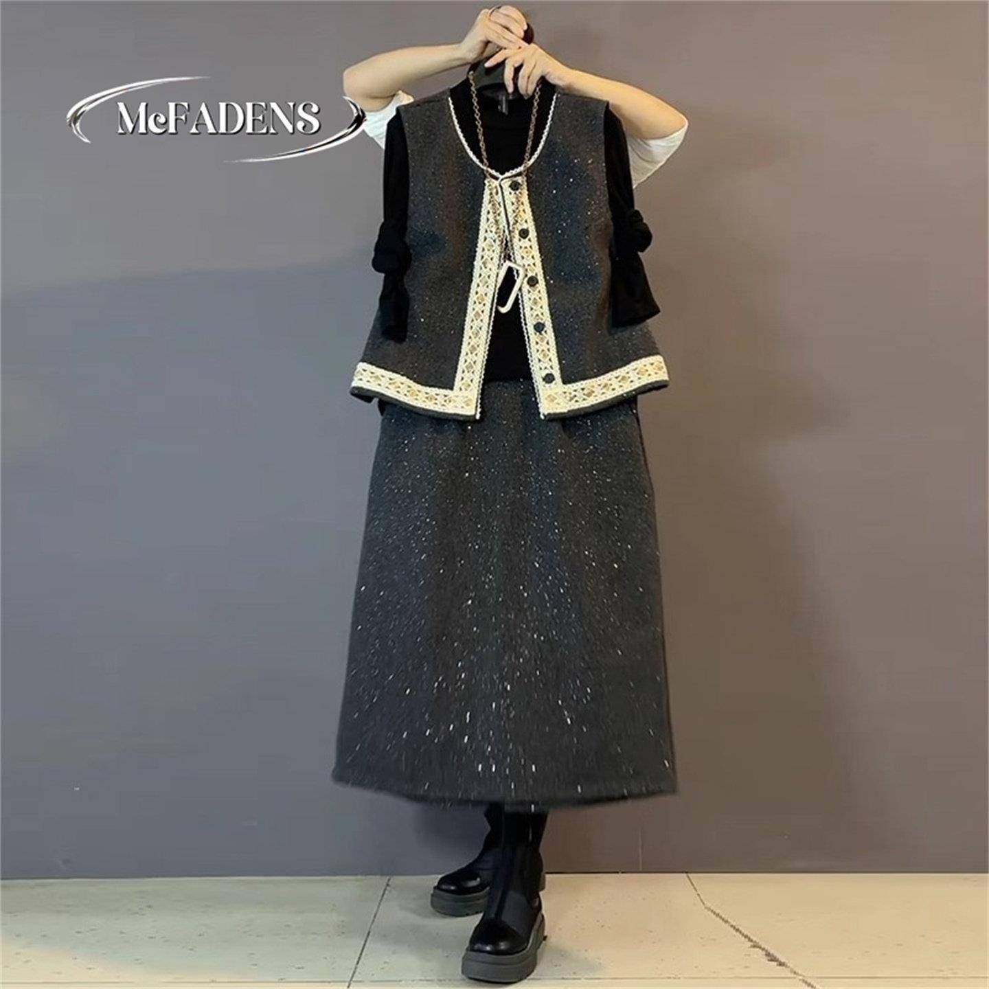 香港大码女装冬新款洋气时尚套装蕾丝拼接马甲打底衫半身裙三件套