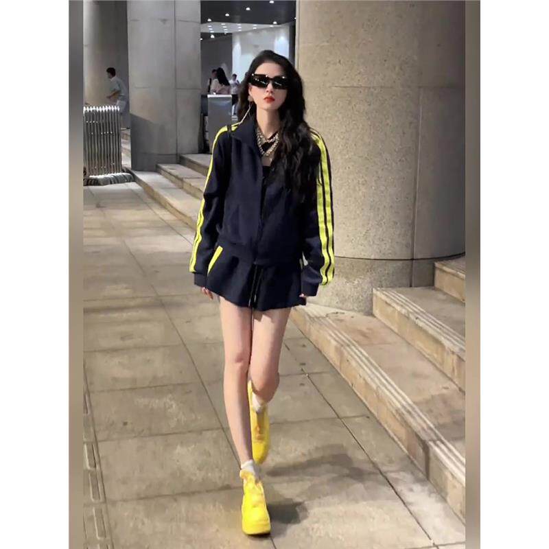 美式覆古侧条纹运动上衣女春秋季欧货撞色阔腿短裤运动服两件套装