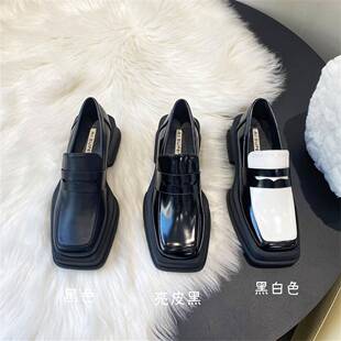 香港厚底方头英伦风小皮鞋女2025年秋季拼色日系JK漆皮乐福单鞋子