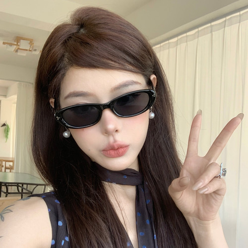 复古椭圆猫眼防紫外线墨镜女款潮